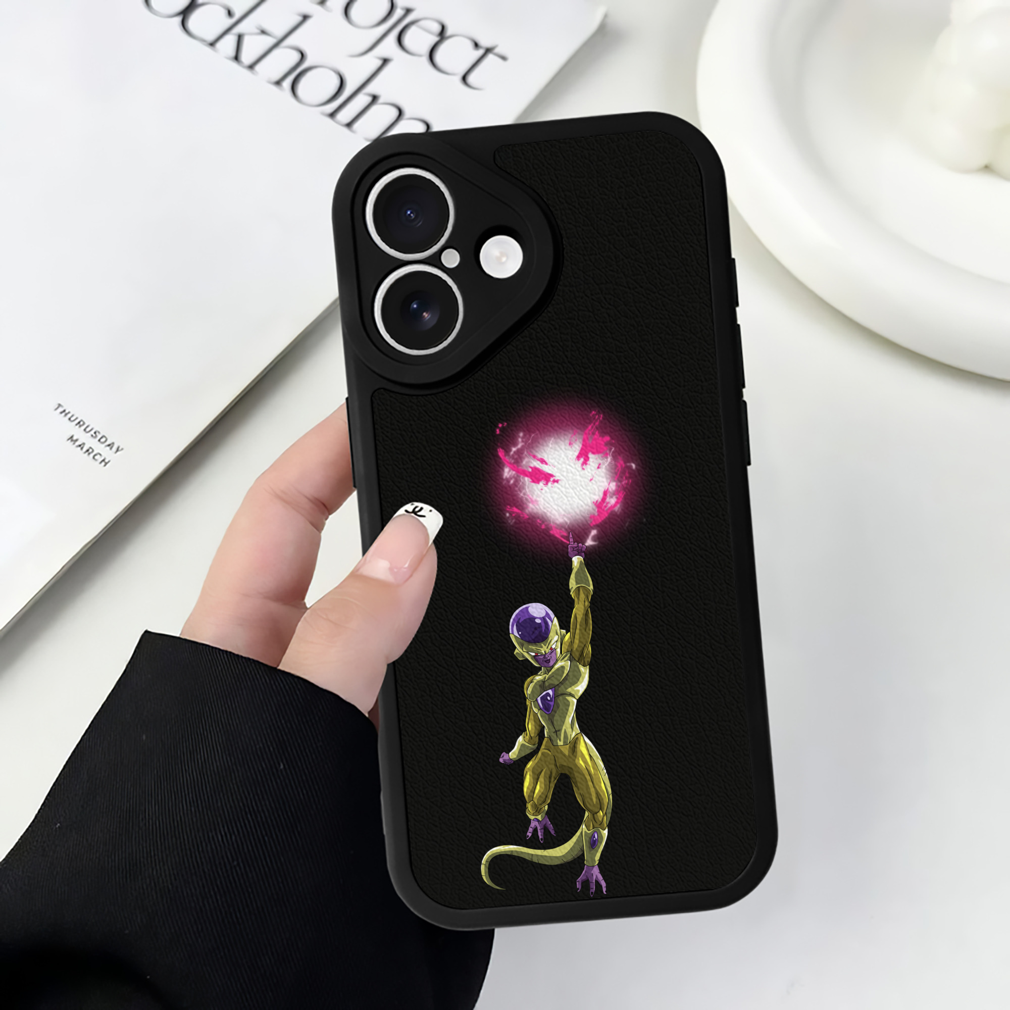 （画像用） ドラゴンボール フリーザ DRAGON BALL Frieza 【iPhone 16シリーズ対応】シリコンスマホケース（レザー調） 材質：シリコン